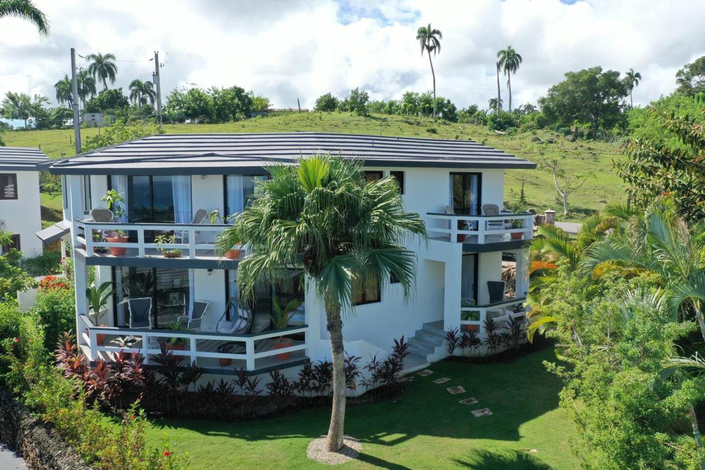 Catalina, Cabrera Oceanview Multi 2 Bd 2 Bath Condo Units With Balcony And Pool Exterior photo