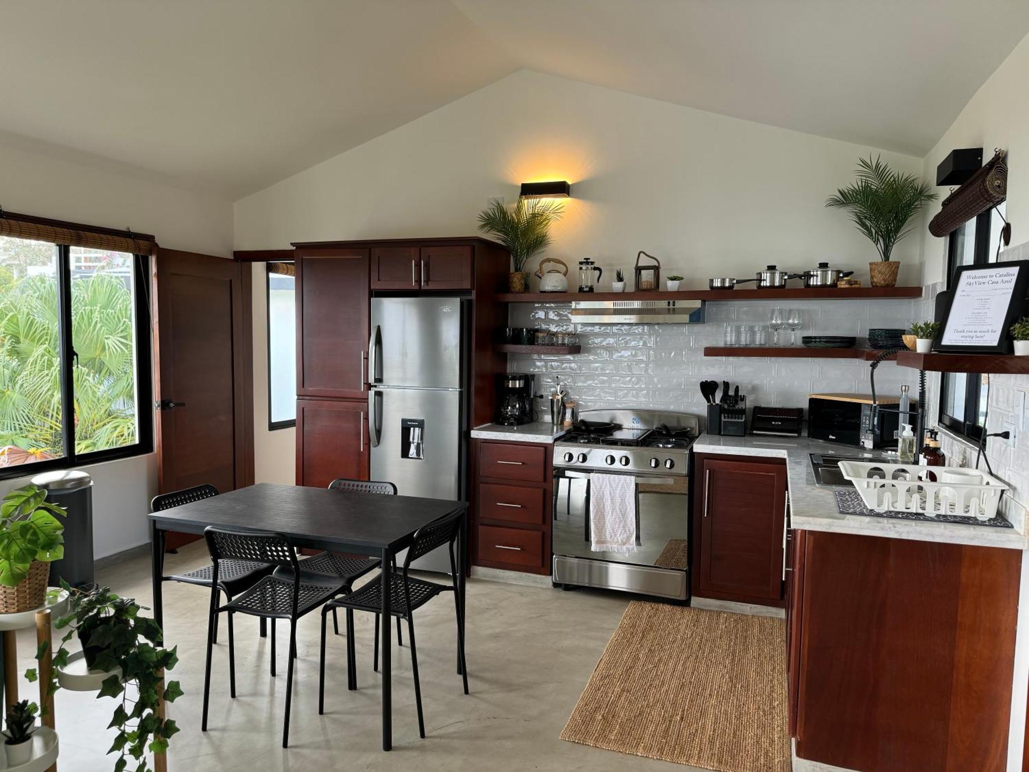 Catalina, Cabrera Oceanview Multi 2 Bd 2 Bath Condo Units With Balcony And Pool Exterior photo