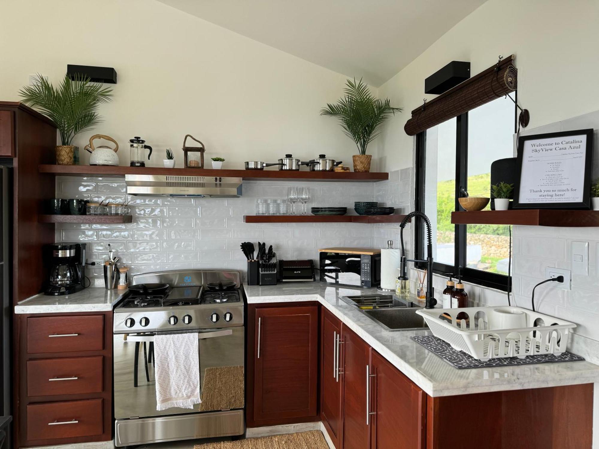 Catalina, Cabrera Oceanview Multi 2 Bd 2 Bath Condo Units With Balcony And Pool Exterior photo