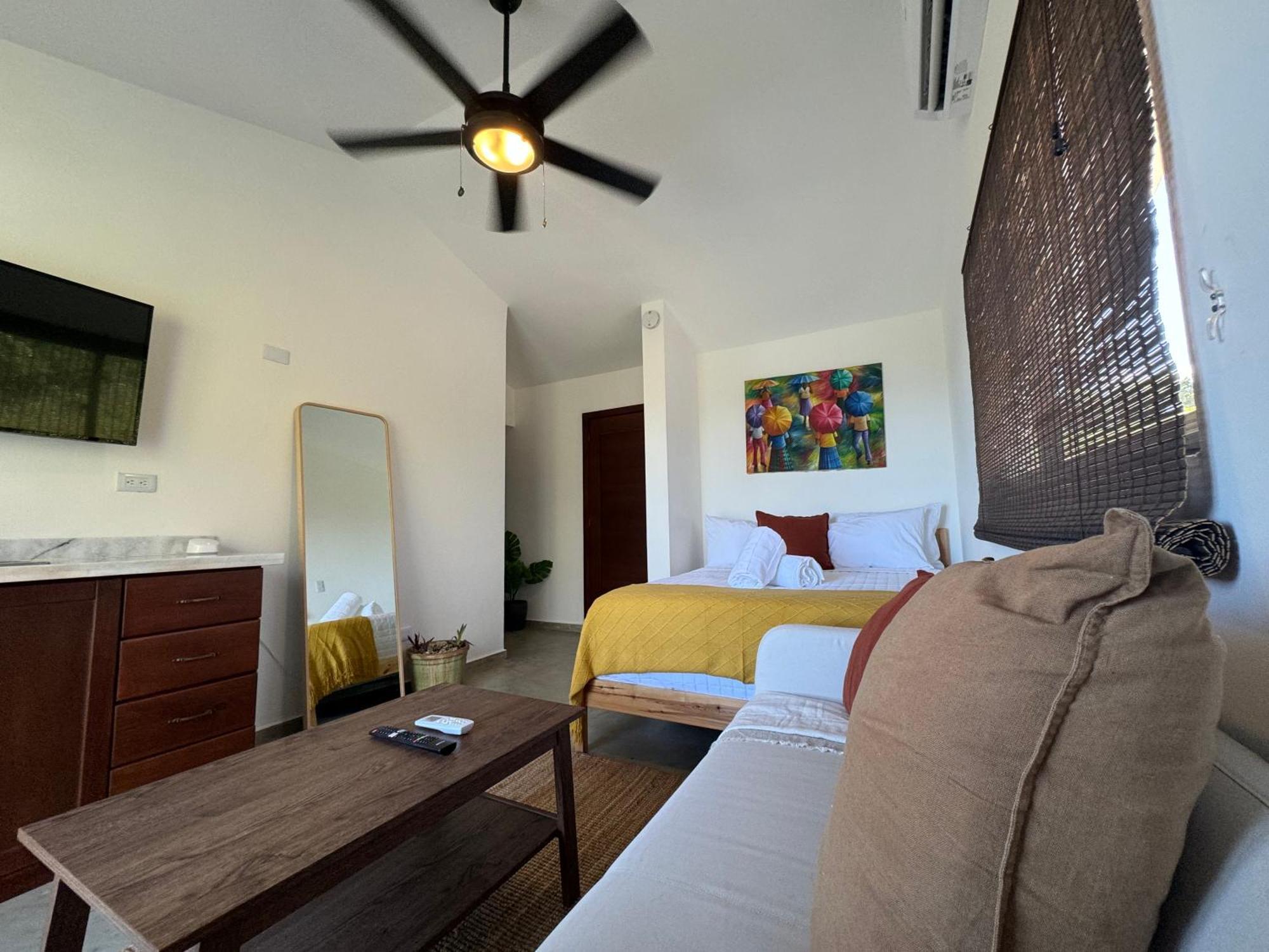 Catalina, Cabrera Oceanview Multi 2 Bd 2 Bath Condo Units With Balcony And Pool Exterior photo