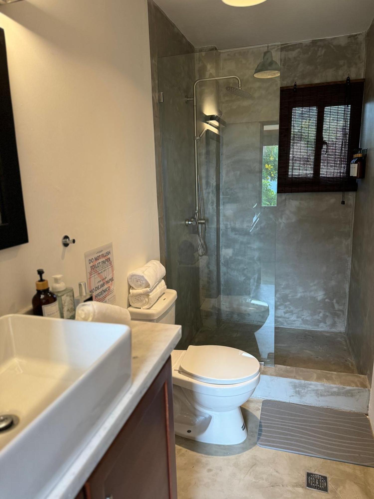 Catalina, Cabrera Oceanview Multi 2 Bd 2 Bath Condo Units With Balcony And Pool Exterior photo