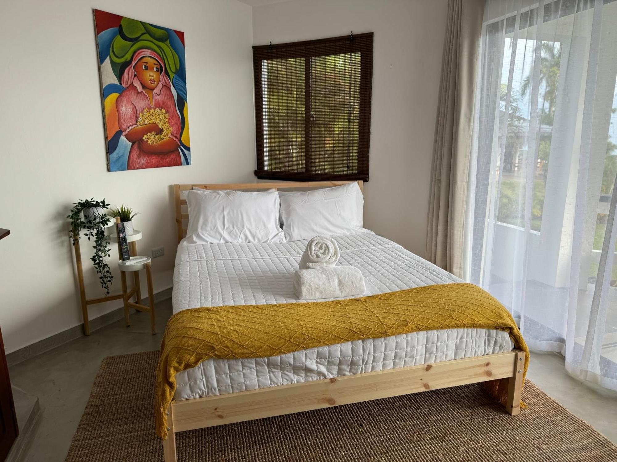 Catalina, Cabrera Oceanview Multi 2 Bd 2 Bath Condo Units With Balcony And Pool Exterior photo