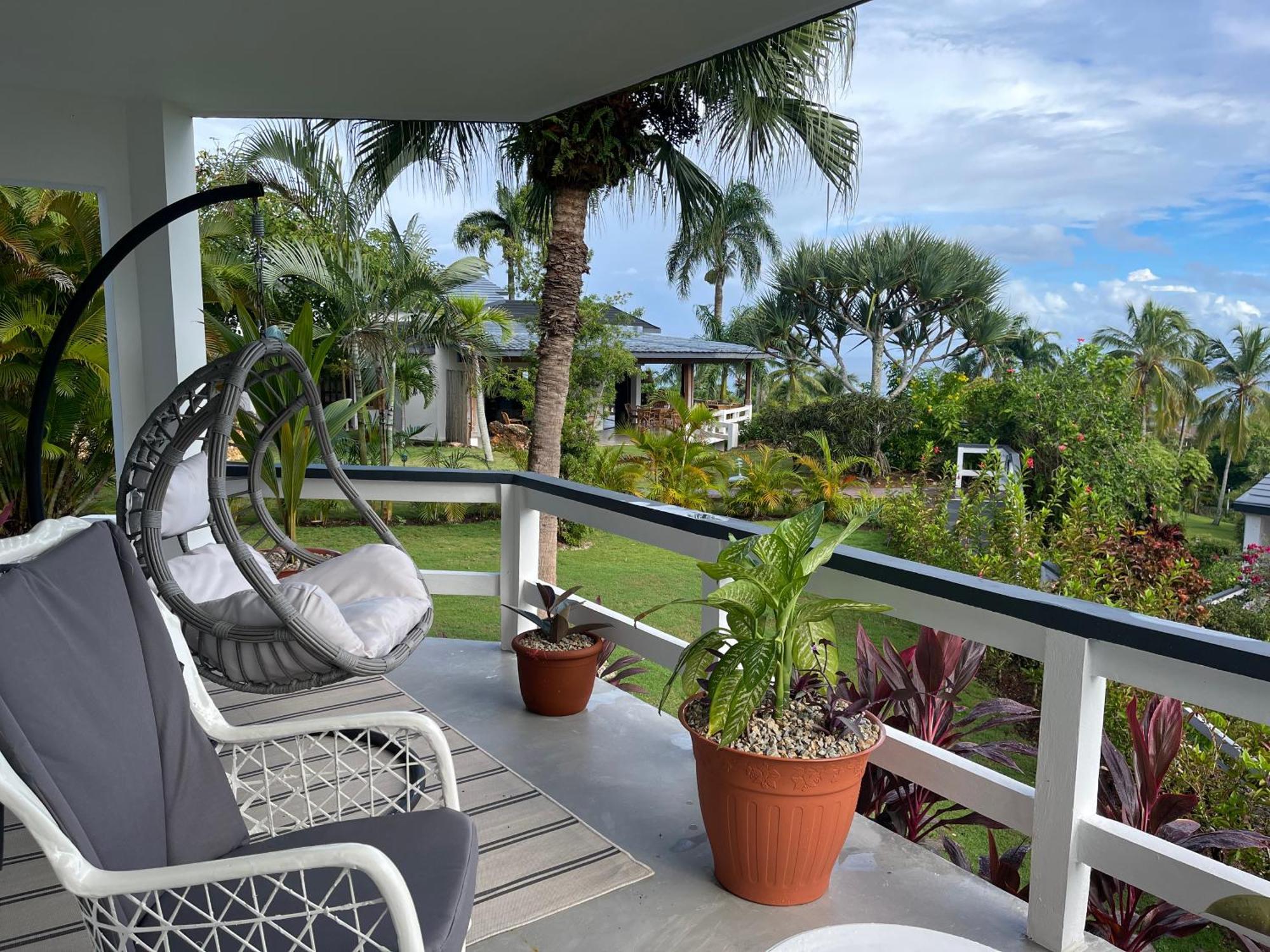 Catalina, Cabrera Oceanview Multi 2 Bd 2 Bath Condo Units With Balcony And Pool Exterior photo